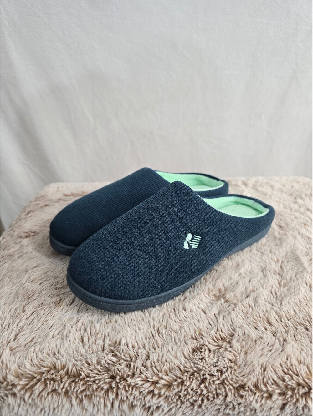 RockDove Womens Medium Navy Blue Slip-On House Slippers Size 8